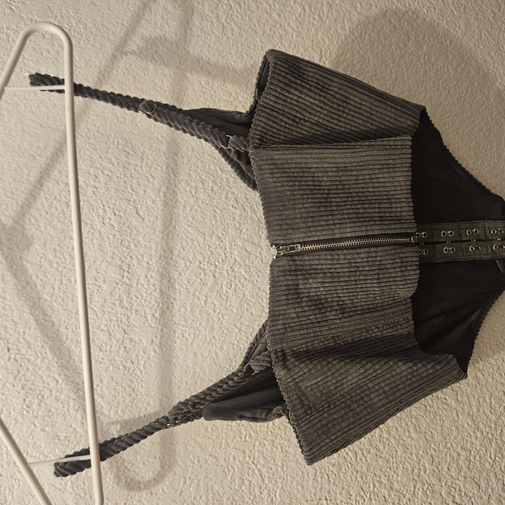 Gray Ribbed Women's Top - Picture 3 of 3